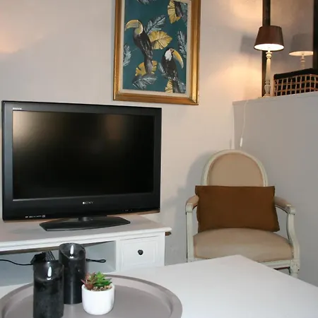 Emma Quartier Historique à 400m De La Appartement Saint-Raphaël