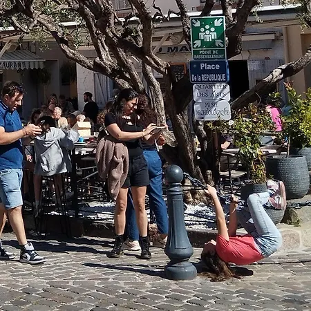 Emma Quartier Historique A 400m De La Apartman Saint-Raphaël