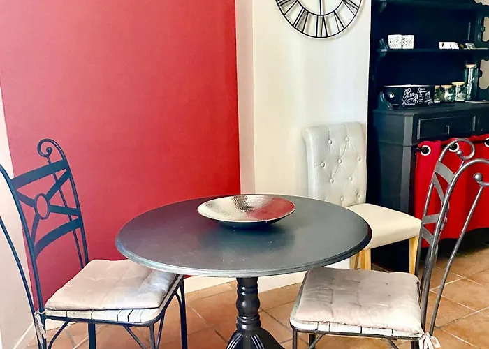 Emma Quartier Historique A 400m De La Apartment Saint-Raphael (Var)